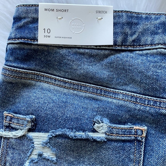 American Eagle Super High-Rise Mom short. Sz. 30 - Picture 5 of 5